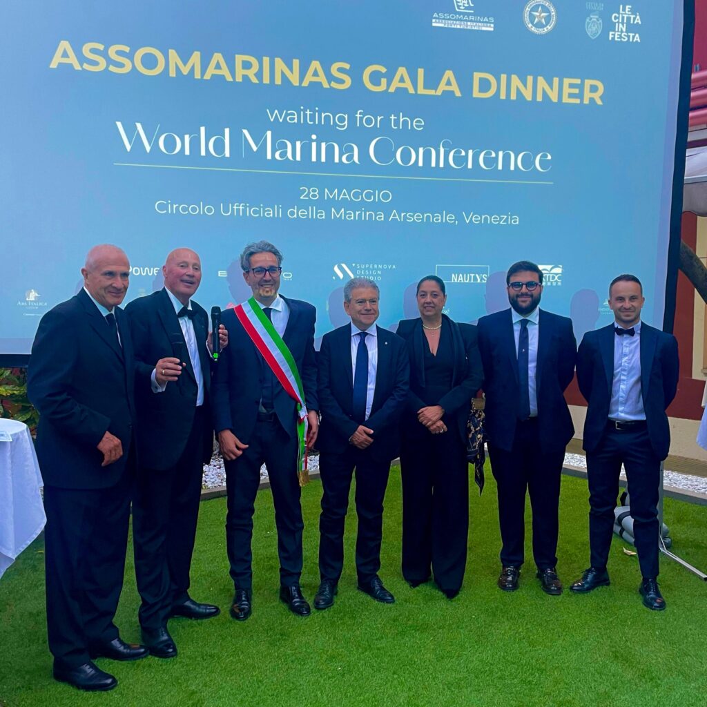 Delegazione di Roseto al Salone Nautico di Venezia