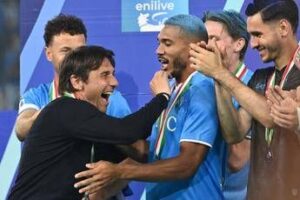 ‘Di Lorenzo come Maradona’ e ‘McTominay scarto United’: il trionfo Napoli all’estero