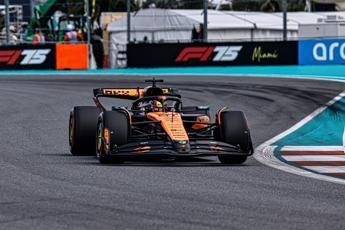 Diretta Gp Miami, Piastri al comando. Ferrari lontana