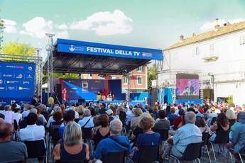 ‘Dogliani’, anche Formigli e Diego Bianchi ospiti del Festival della tv