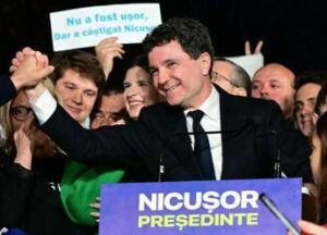 Elezioni Romania, l’europeista Dan vince il ballottaggio: sconfitto Simion