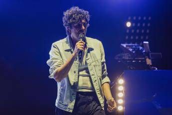 Ermal Meta chi è, il conduttore del Concertone del Primo Maggio a Roma