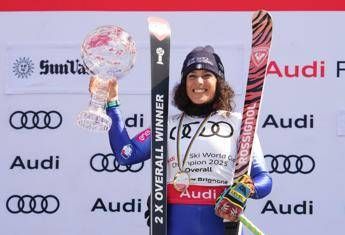 Federica Brignone chi è, a Verissimo la sciatrice un mese dopo l’infortunio