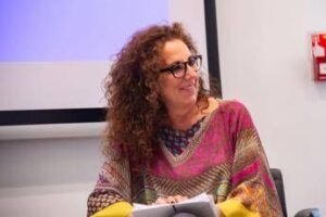 Ferro: “Cresce disagio tra giovani, serve grande alleanza educativa”