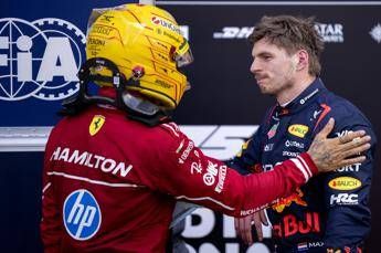 Hamilton-Verstappen, scintille a Monaco: ‘impeding’ dell’inglese, poi si chiariscono