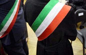 Il sindaco la figura istituzionale con il gradimento più alto: analisi Vis Factor