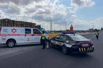 Israele, missile Houthi su aeroporto Tel Aviv. Katz: “Colpiremo 7 volte più forte”