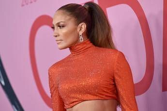 Jennifer Lopez, in concerto a Lucca il 21 luglio: 1.400 euro per un selfie