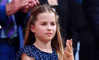 La principessa Charlotte compie 10 anni, gli auguri di William e Kate con una foto inedita