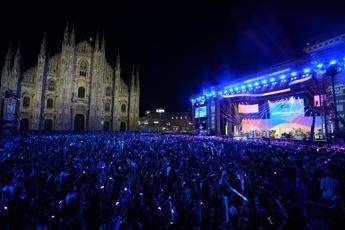 Milano canta Olly e si emoziona con Achille Lauro: il Concertone Radio Italia Live