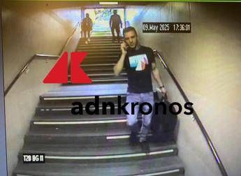 Milano, l’ultima telefonata di De Maria: la foto. Ticket per il Duomo acquistato 24 ore prima dell’omicidio di Chamila