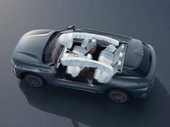 OMODA 9 Super Hybrid: il SUV di lusso debutta in Italia