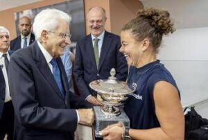 Paolini, la dedica a Mattarella e l’incontro con il Presidente – Video