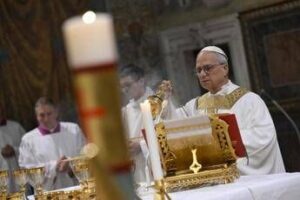 Papa Leone XIV, prima omelia: “Ridurre Gesù a superuomo è ateismo di fatto”