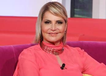 Rai taglia il compenso a Simona Ventura dopo l’ok all’Isola dei Famosi
