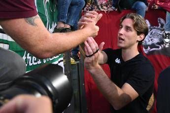 Roma-Fiorentina, Bove in lacrime per l’abbraccio della Curva Sud – Video