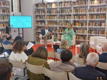 Sostenibilità, indagine: cittadini attenti a dieta green e allo spreco alimentare