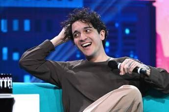 Tananai pronto per l’estate 2025: “Sarò più attento al pubblico. Lo stadio? Non è tra i miei pensieri”