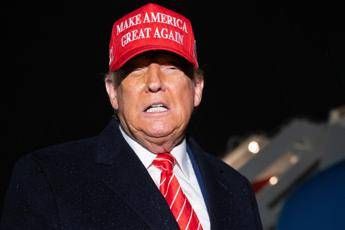 Trump raddoppia i dazi: “Dal 4 giugno al 50% su acciaio e alluminio”