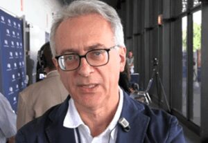 Tumore vescica, oncologo: “Informazione e buone pratiche per ridurre rischio del 40%”