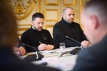 Ucraina, chi è Umerov: a Istanbul il tataro di Crimea che guida la Difesa