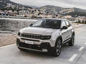 A maggio Jeep Avenger si conferma il Suv più venduto in Italia