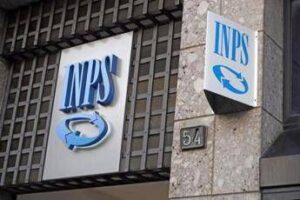 Assegno inclusione, sms Inps a 360mila famiglie: domande dal 1° luglio