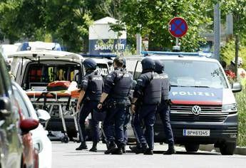 Austria, sparatoria a Graz: ex studente entra in una scuola e fa strage, 9 morti