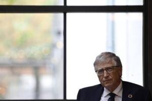 Bill Gates: “Moriranno più bambini, crisi globale creata da noi”