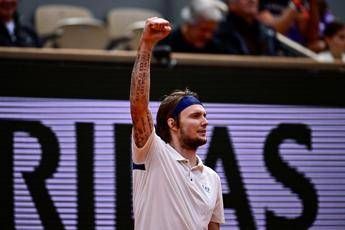 Bublik come Lehecka e Ruud, vince un game con Sinner ed esulta