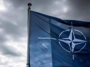 Caccia russi in Estonia, Tallinn invoca articolo 4 Nato: cosa prevede