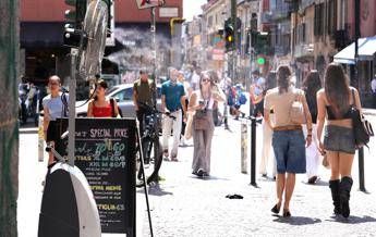 Caldo record, oggi 17 città da bollino rosso: picchi fino ai 40°