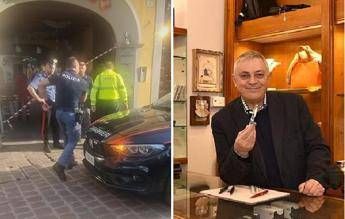 Commerciante ucciso a Busto Arsizio, fermato l’affittuario: si cercano arma e abiti insanguinati