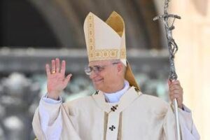Giro d’Italia, oggi passaggio in Vaticano con saluto del Papa