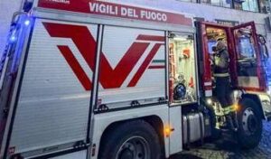Incendio a Roma, in fiamme un appartamento: morta donna 84 anni