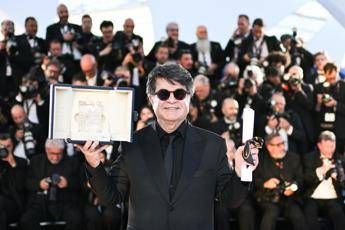Iran, il regista Jafar Panahi: “Non riesco a tornare a casa dalla mia famiglia”