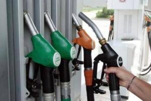L’Italia e la guerra Israele-Iran, aumentano i prezzi della benzina?