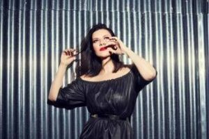 Laura Pausini Museum, apre a Solarolo la mostra dedicata alla cantautrice