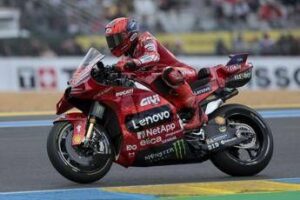 MotoGp, Marquez in pole ad Aragon. Il fratello Alex secondo, quarto Bagnaia