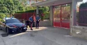 Napoli, uccidono il padre e nascondono il cadavere: fermati due fratelli