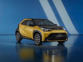 Nuova Toyota Aygo X Hybrid: la compatta ibrida pensata per la città