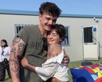 Olly realizza il sogno di Aurora. La fan uscita dal coma: “La tua voce mi ha aiutata”