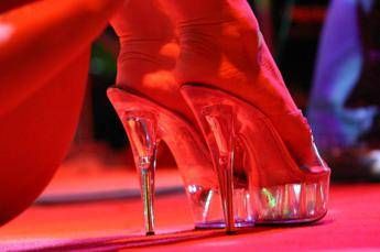 Pacchetti benessere a base di ecstasy, cocaina e sesso: arrestata a Roma