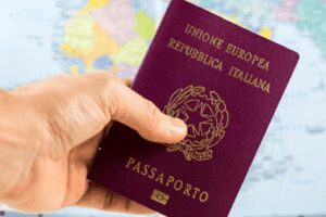 Poste rivoluziona rilascio passaporti, già 90 mila richieste in uffici postali