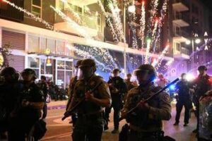 Trump schiera Guardia Nazionale contro proteste a Los Angeles, ecco quando interviene