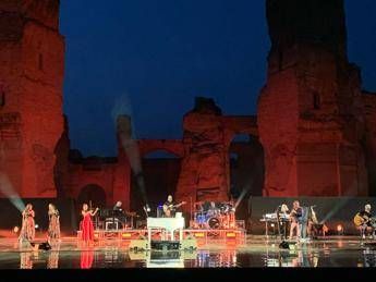 Venditti debutta con il tour: “‘Notte prima degli esami’ è la mia ‘Forever Young'”