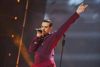 Achille Lauro compie 35 anni e festeggia un traguardo incredibile: “Sono senza parole”