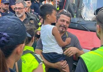 Allen è vivo, ritrovato il bambino scomparso dal camping a Ventimiglia