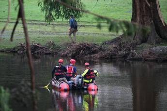 Alluvione in Texas, oltre 160 persone disperse: i morti salgono a 109