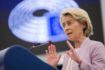Bilancio Ue, von der Leyen presenta proposta: “2mila miliardi per una nuova era”
